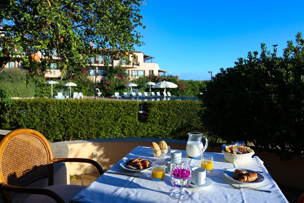 Sporting Hotel Tanca Manna Cannigione Exterior foto